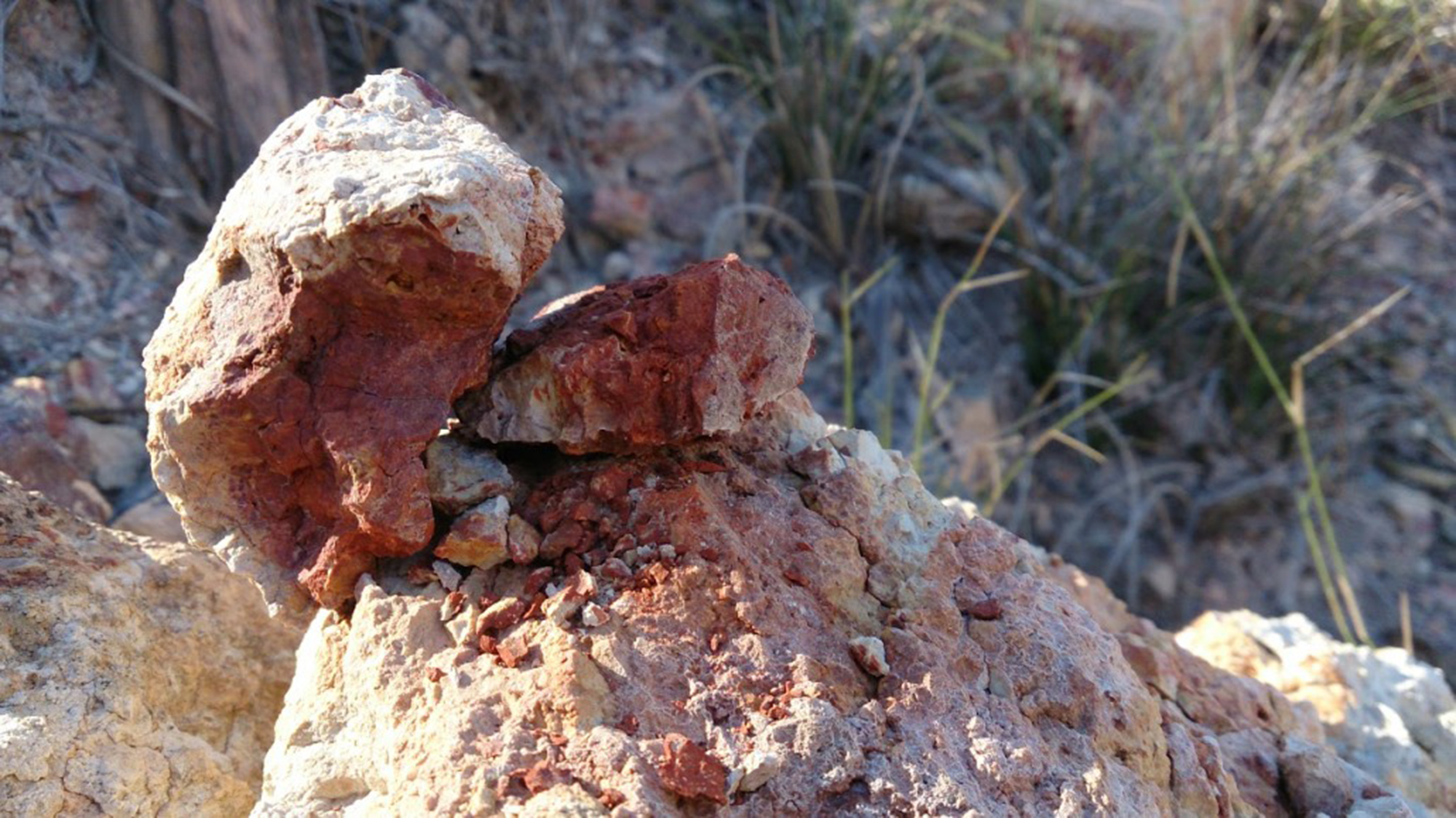Darkies-Range-near-cave-clays-2-2000x1124