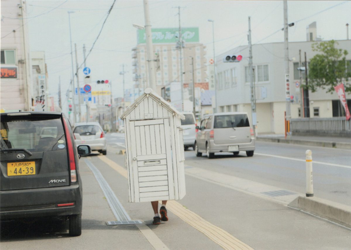 ¬Japanese artist Satoshi Murakami’s work titled ‘Migratory Life’ showcasing alternative ways of living | Portable Styrofoam ‘house’ | Japanese house | Tokyo | Japanese art | Japanese artists | Written by Grace Lovell and Yoshi Tsujimura Photography by Yoshi Tsujimura | edited by Sophie Rzepecky